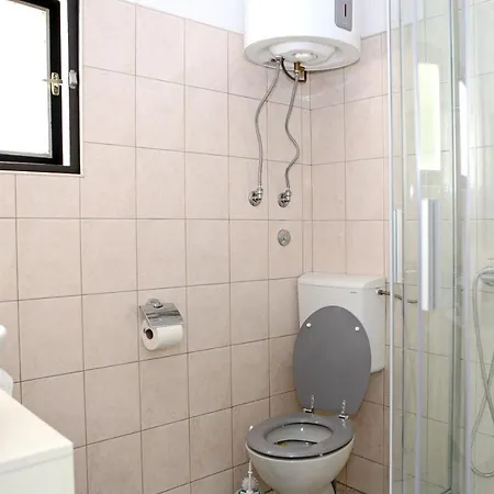 Apartment Adam